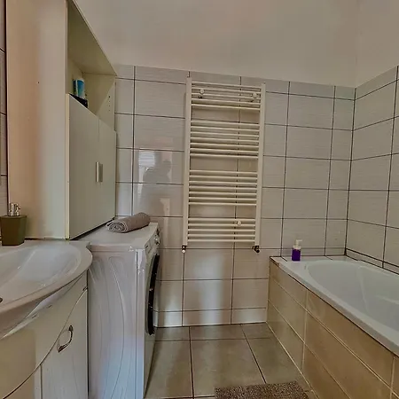 Apartament Baross - Spacious *